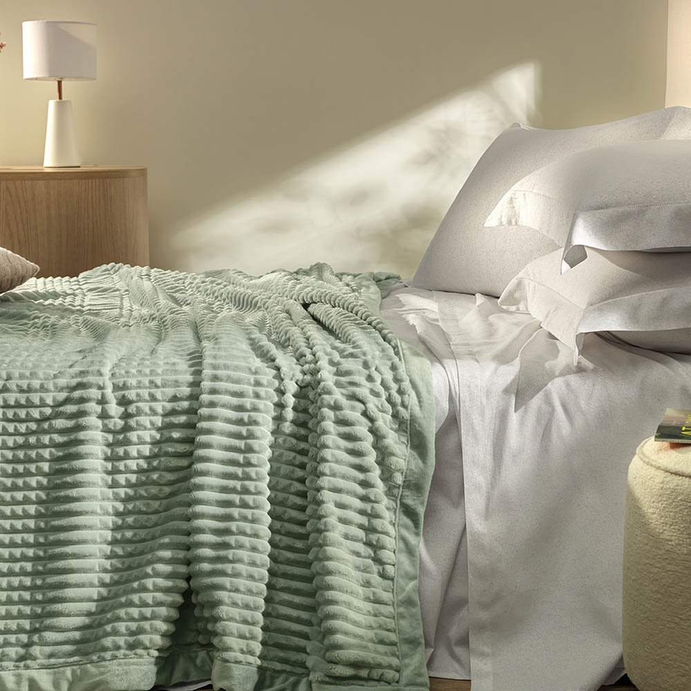 jul24 karsten cama lima ambientada