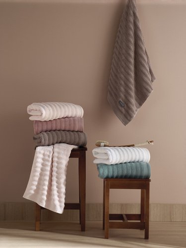 07 toalha banhao fio penteado 100 algodao 520g m aura atlantica